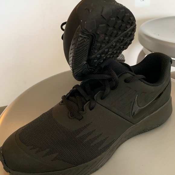 Nike Star Runner Shoes Size: US 7Y - Picture 3 of 12